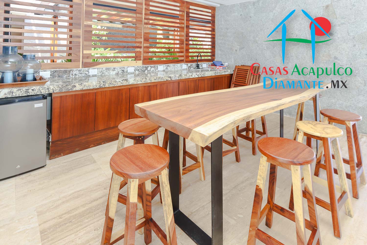 La Roqueta - Terraza familiar con barra bar 3